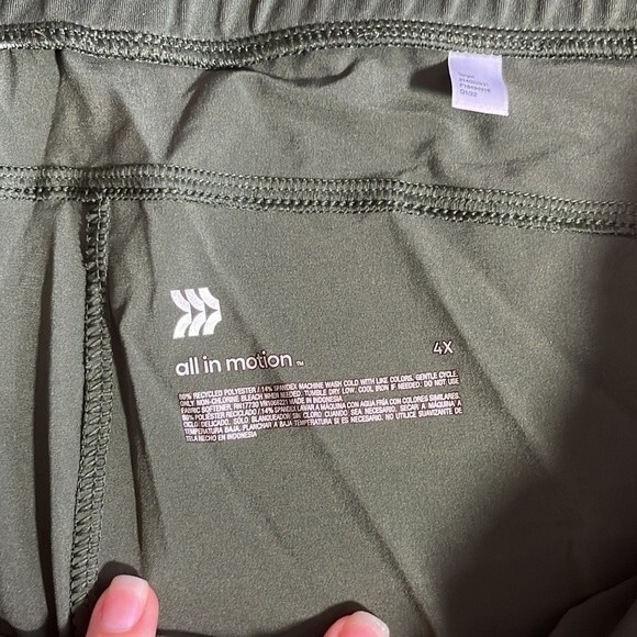 All in Motion Army Green Shorts NWT Size 4X - Picture 6 of 12